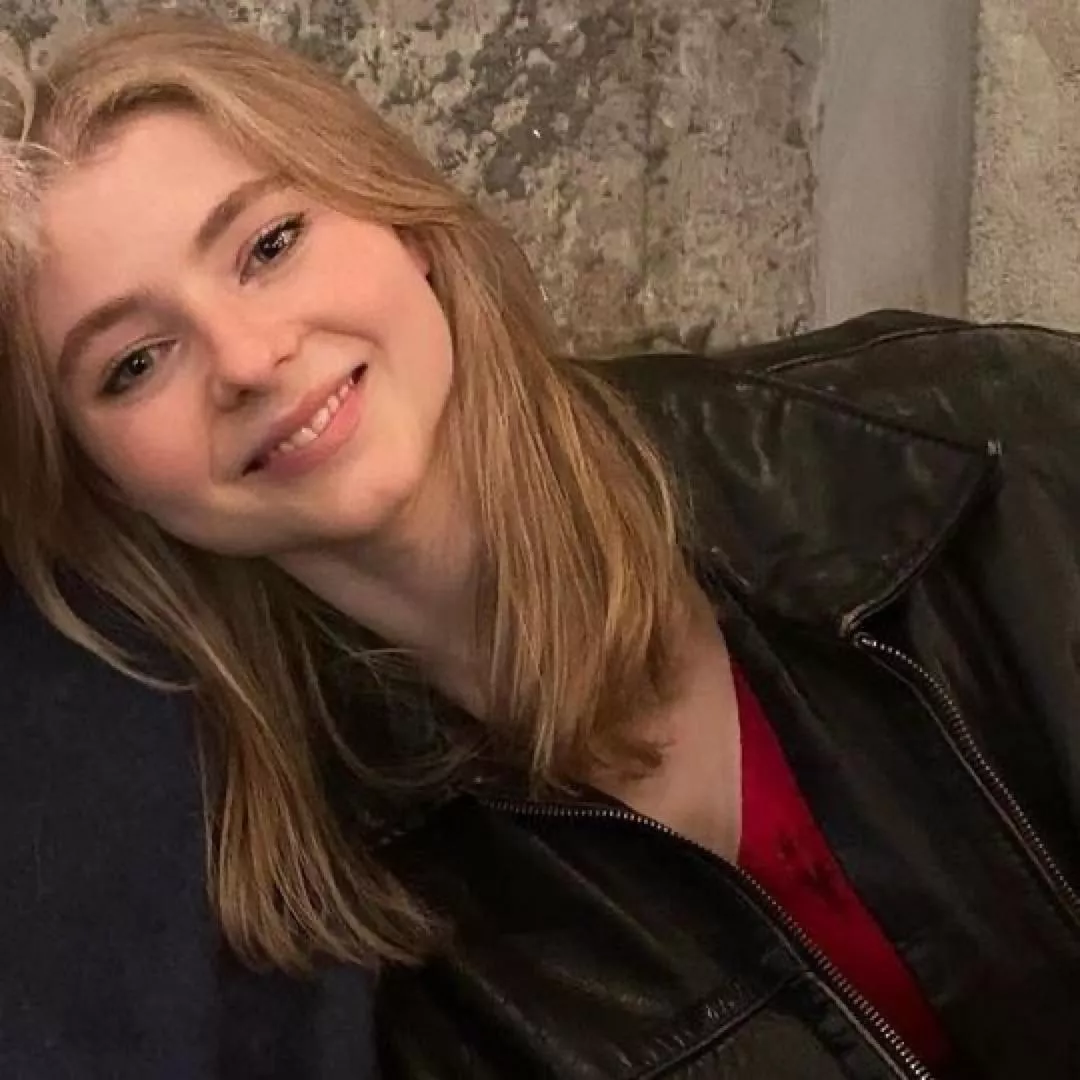Thomasin McKenzie posted by GlamMetalLion