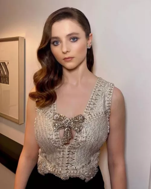 Thomasin McKenzie by GlamMetalLion