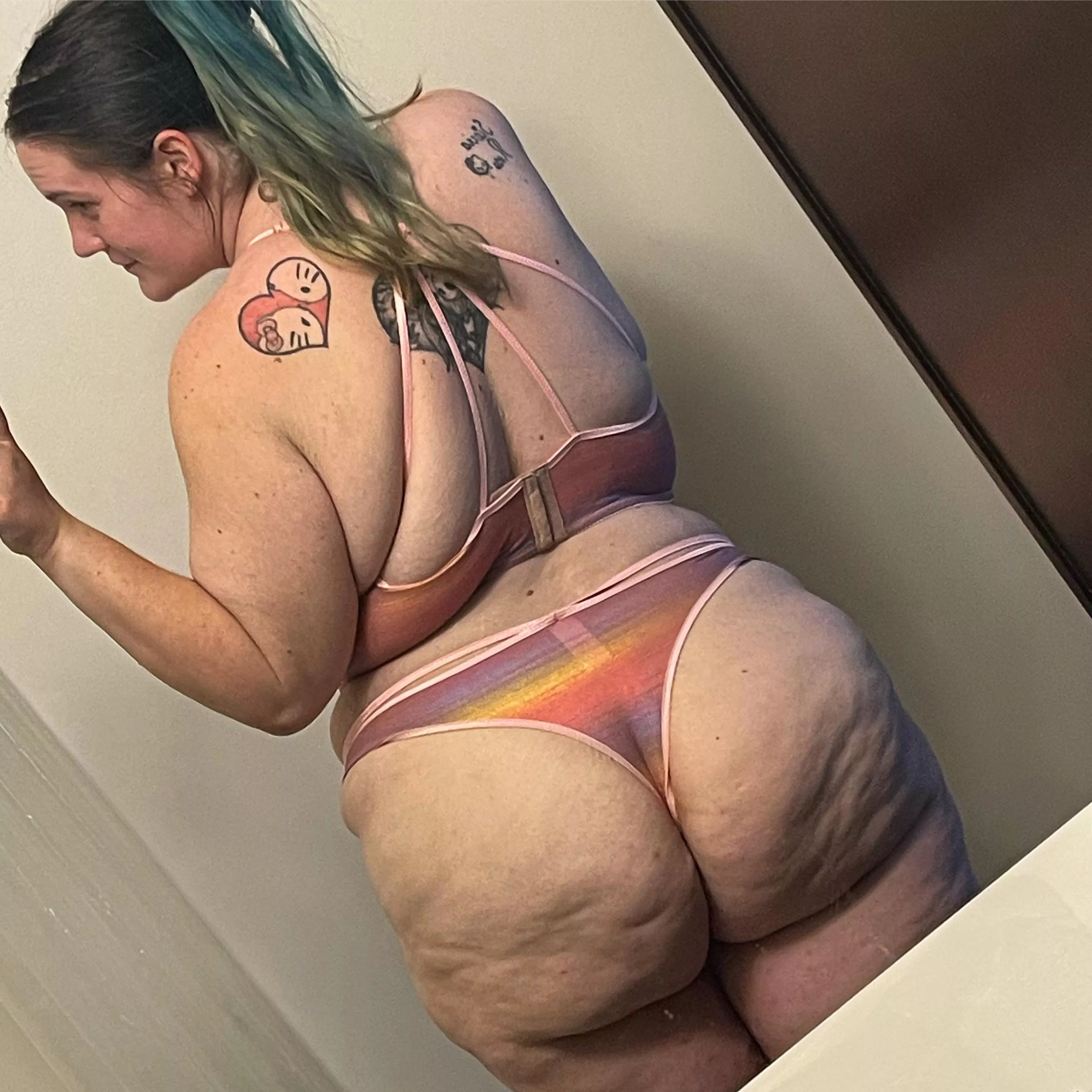 Thongs always look so good on me 💕 posted by xohellokitten