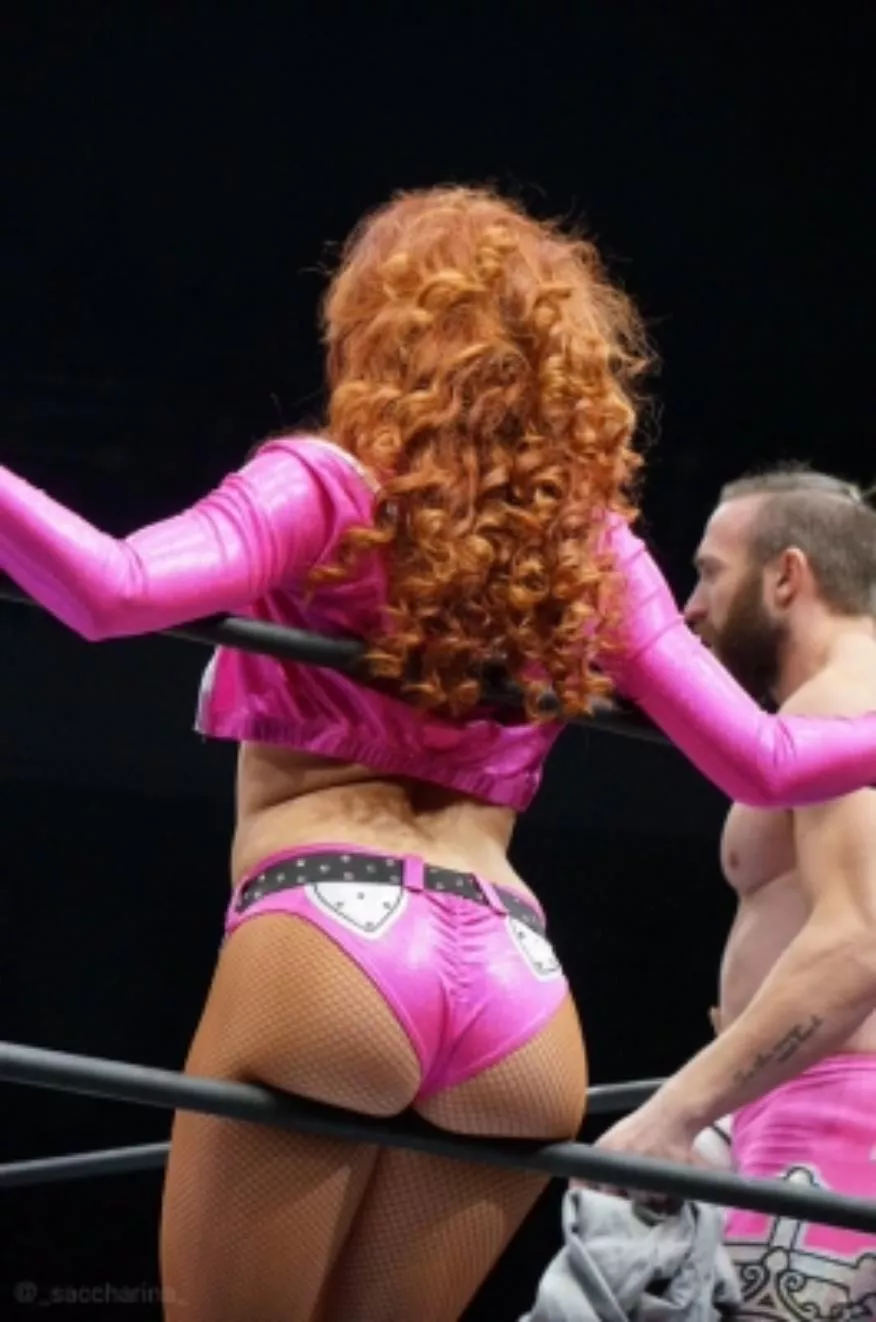 those buns of Mama Maria! posted by CharMarMella