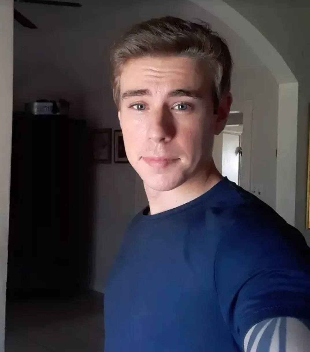 Thought my hair looked decent today. Decided to take a pic. posted by LMAOheyhihowdy