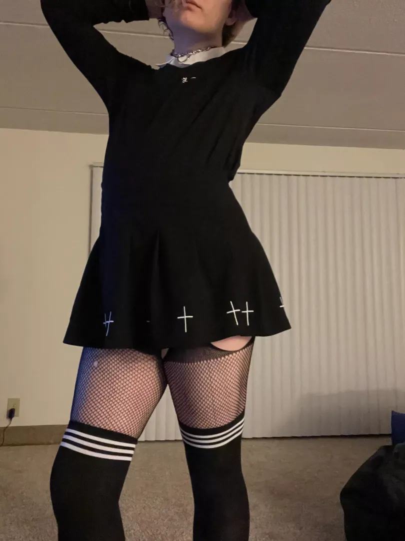 Thought this outfit was cute :3 posted by ToothChewerOF