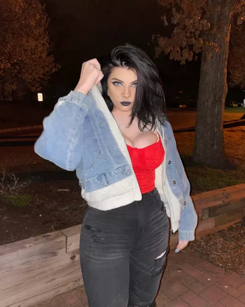 thought you would like to see me in my casual clothes :) by kayleedimarco