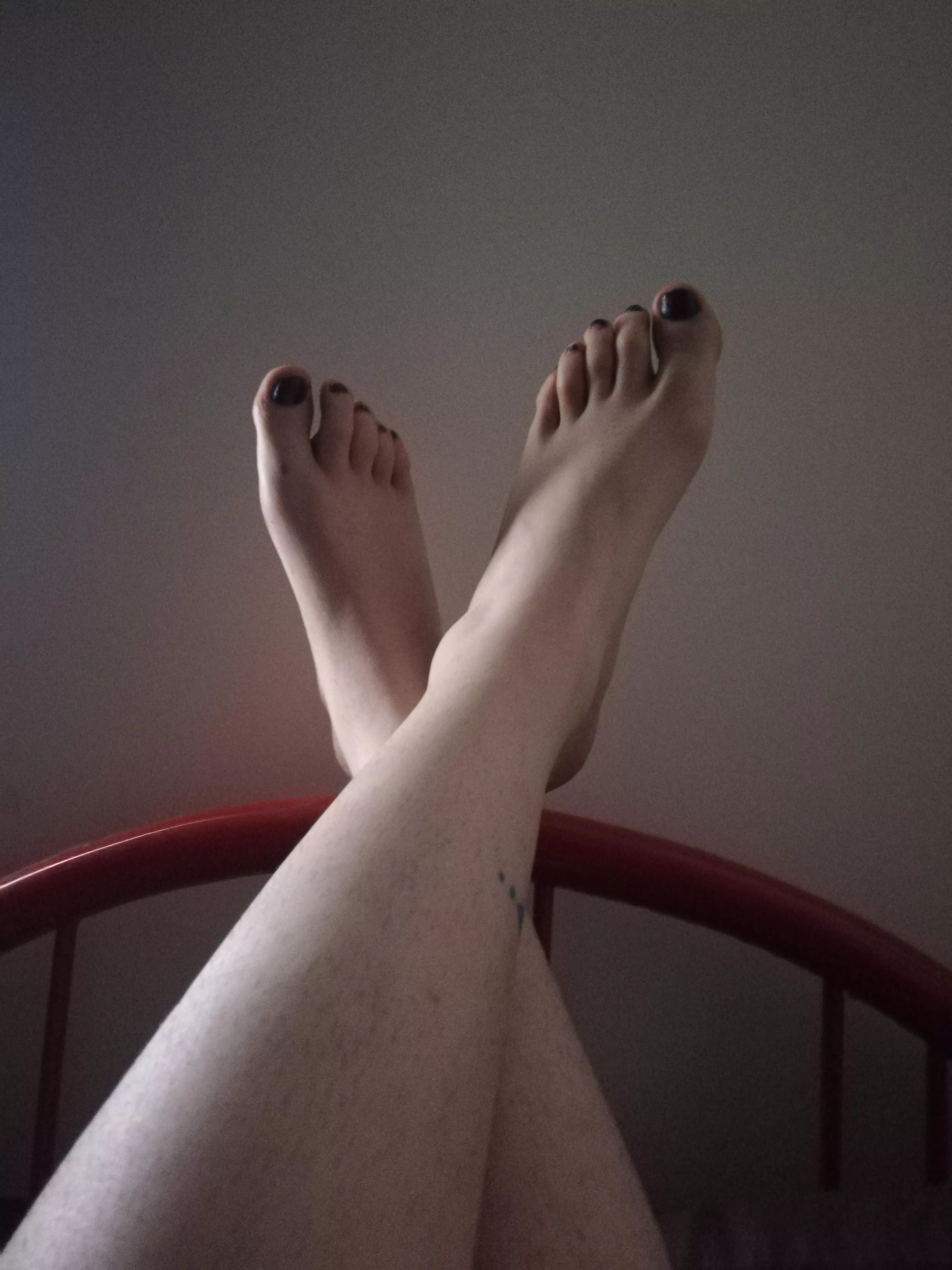 Thoughts on guys with painted toe nails? posted by MikeEhh