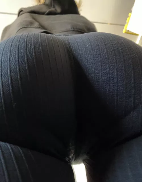 thoughts on my new yoga pants? by Woskxn69