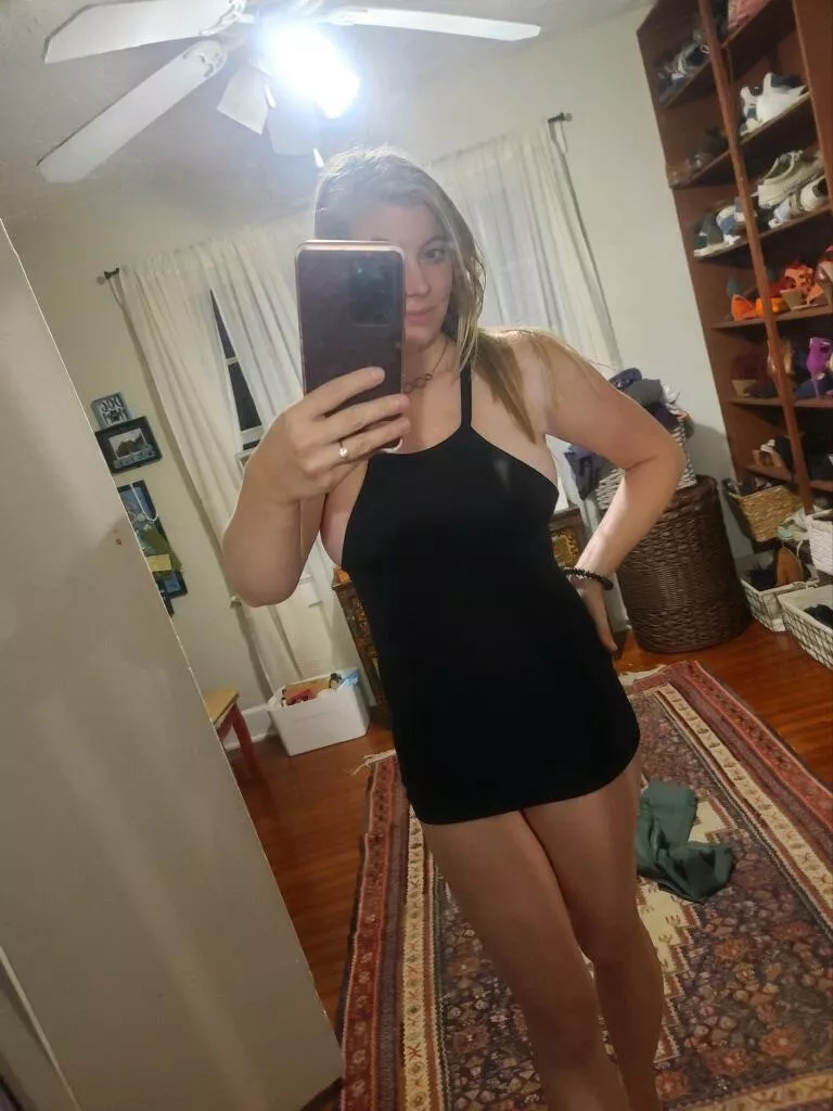 Thoughts on tonight’s outfit? posted by slutgfhunter