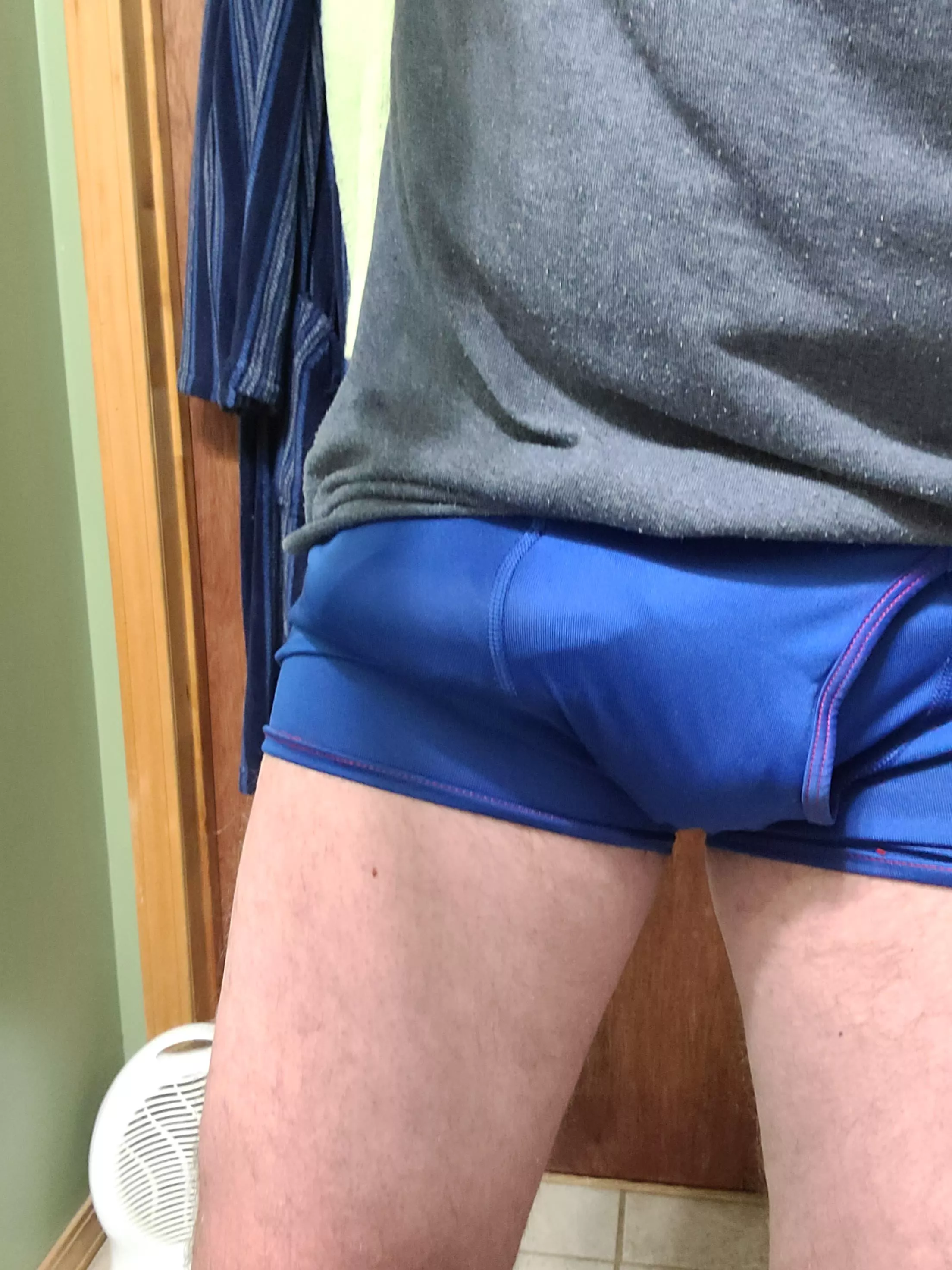 throbbing...wanting to get out posted by HotPhilosophy3776