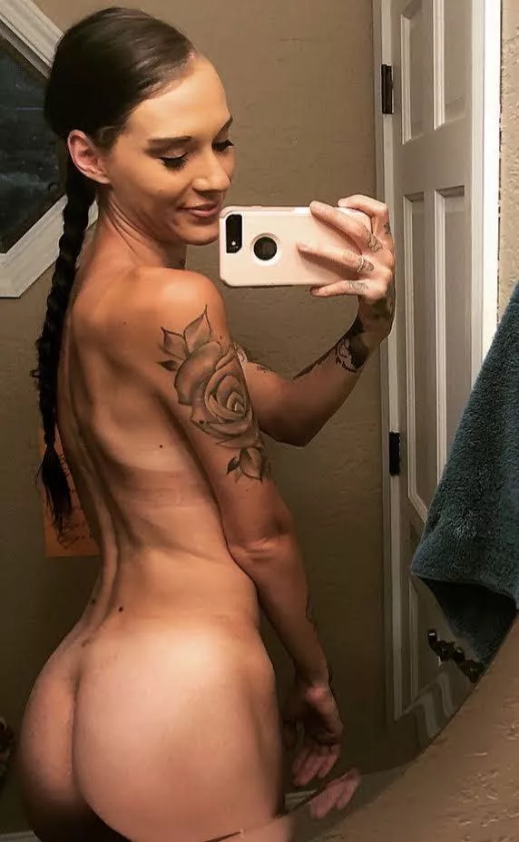 Throw it at me 💰💰 posted by Tripleys123