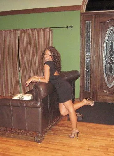 Throwback Thursday heels 😘 posted by missknottycheer