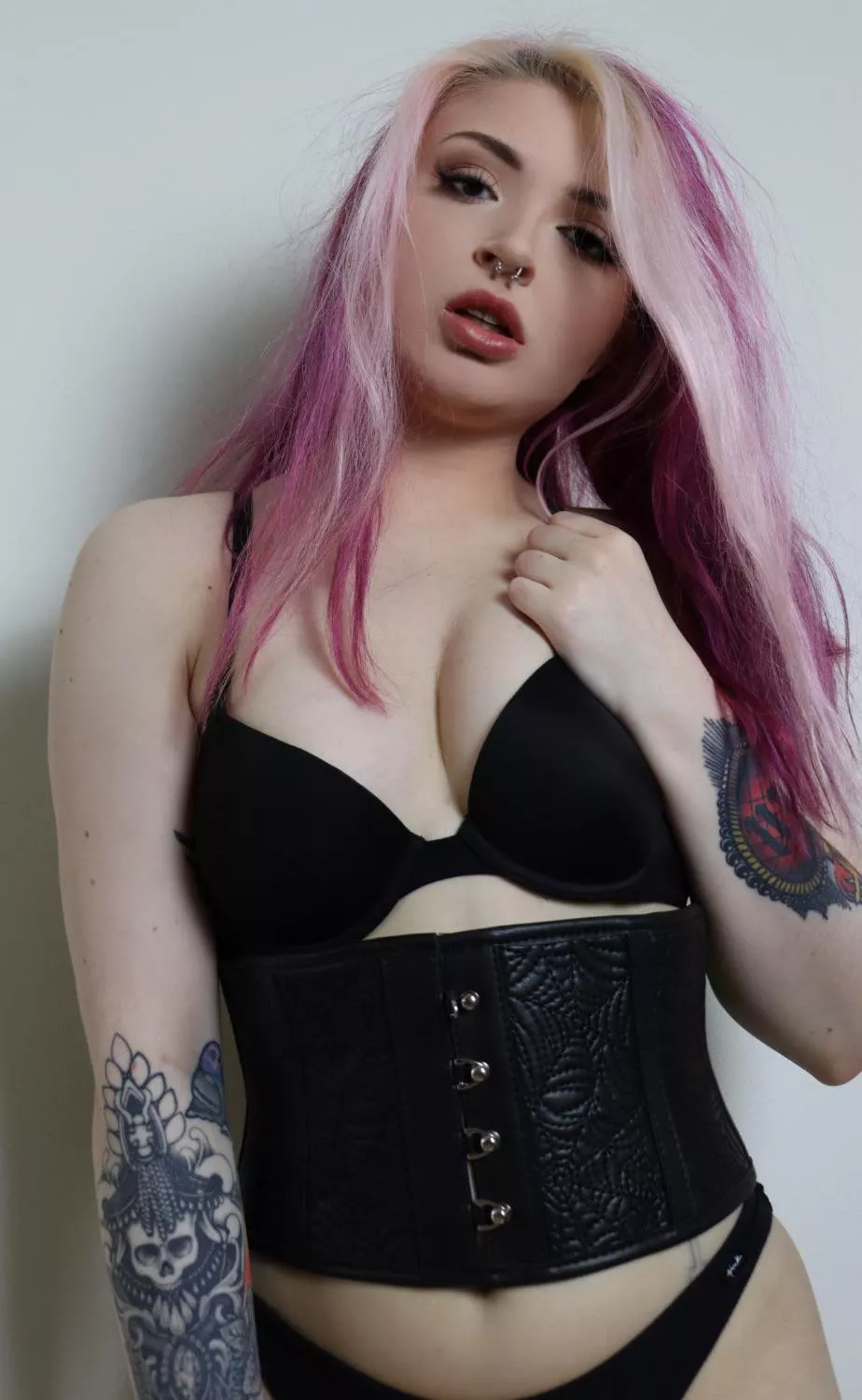 Throwback to my pink hair posted by AlicePhantom666