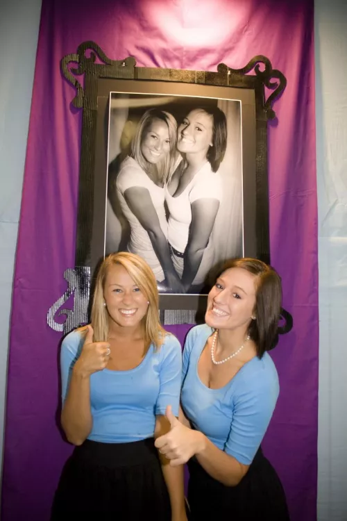 Thumbs Up [2] by anonguy902