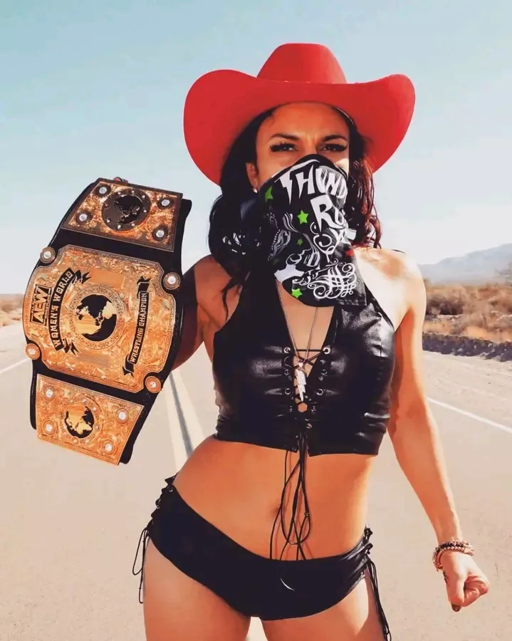 thunder rosa posted by Ok-daniel45