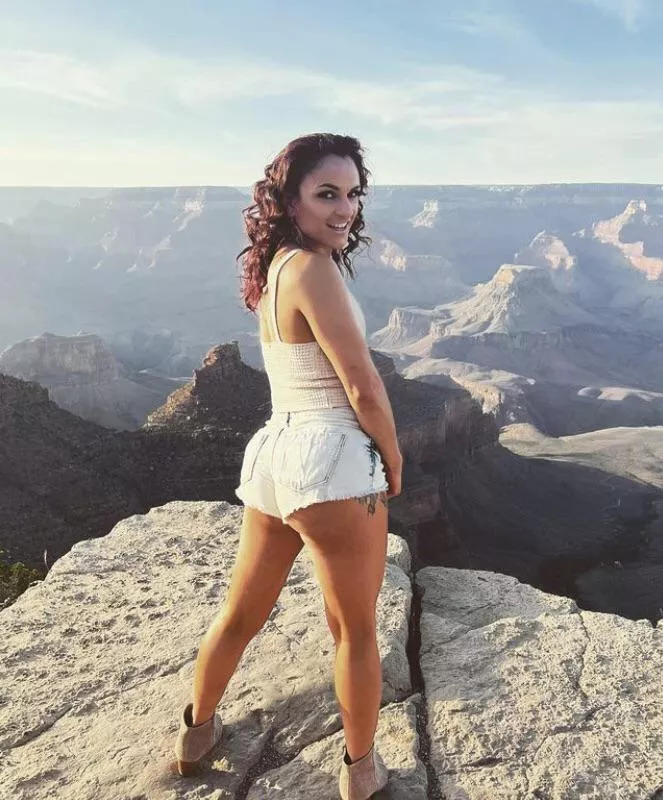 Thunder Rosa 🍑 posted by eddie1b23