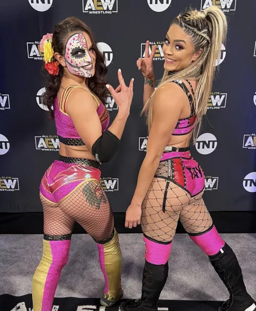 Thunder Rosa x Tay Conti by lifec0re