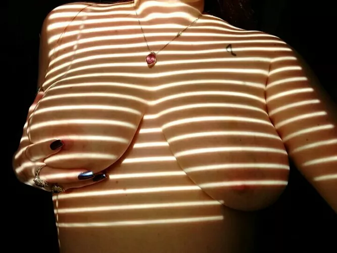 Thursday, never looking back 🎤 it's [f]riday I'm in luv! by stingraystarseed