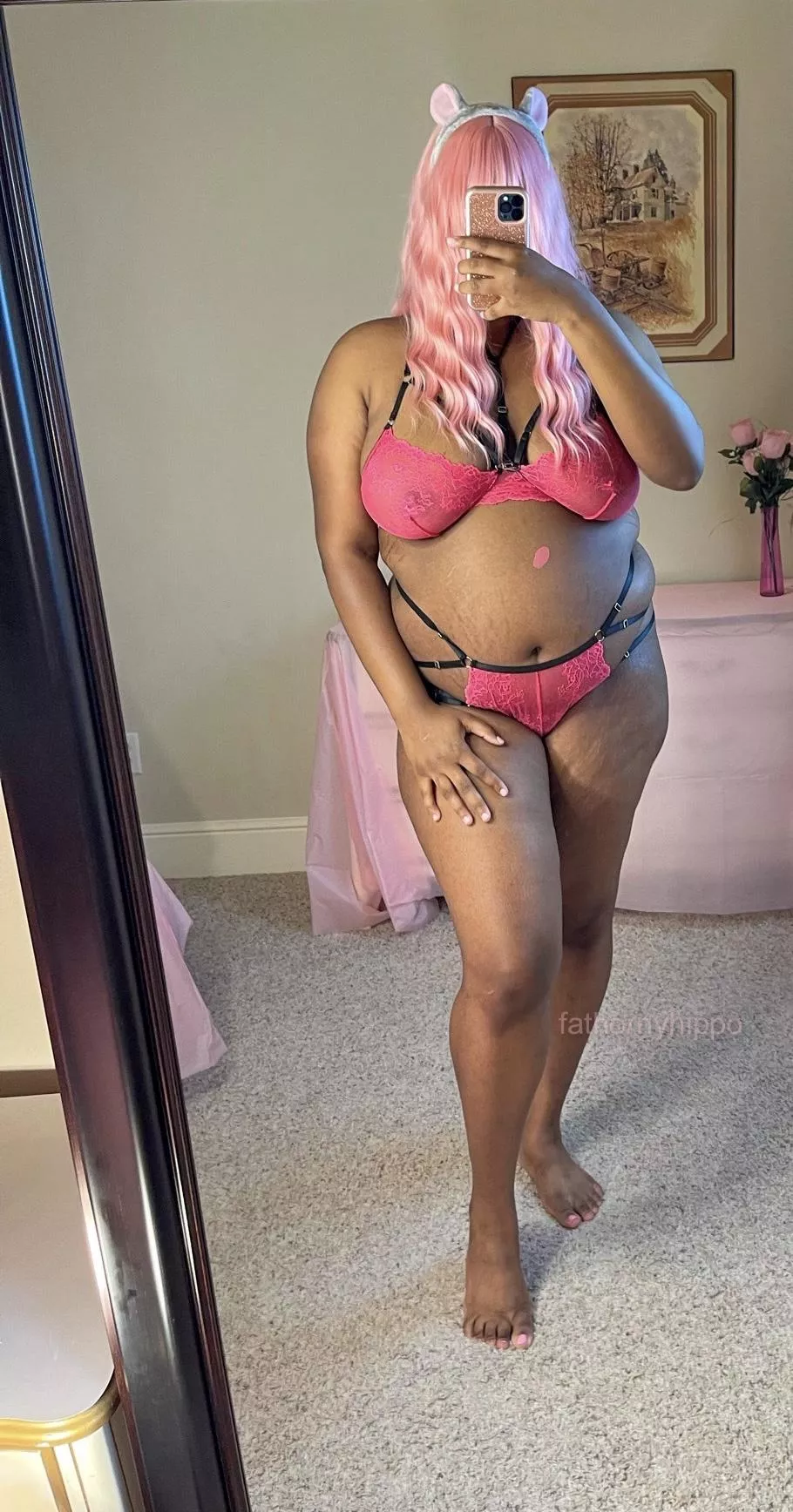 Tickle me~ 🥰 posted by fathornyhippo