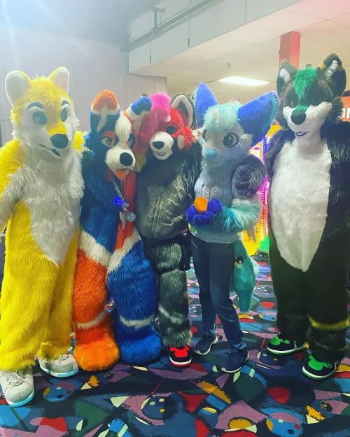 TidedPod and Glaycier hanging out with fur friends at the furbowl! 🥰🧡💙 by TidedPod