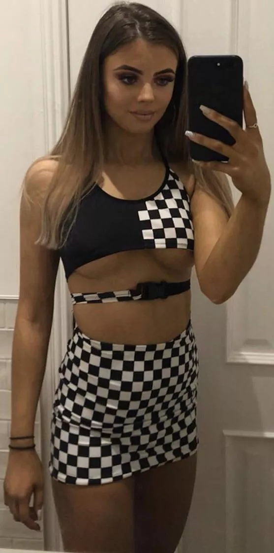 Tight posted by mungu92