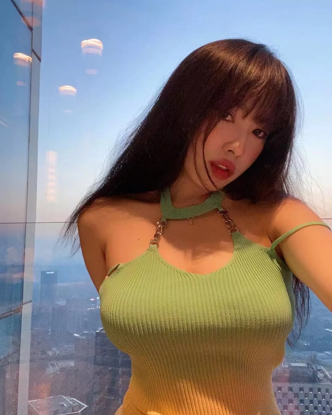 Tight top posted by Majestic_Painter8660