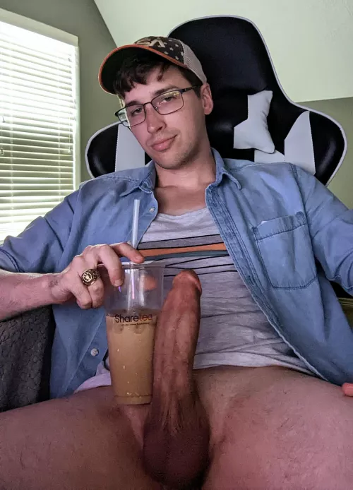 Time for a caffeine break! by ThrowAwayTex94