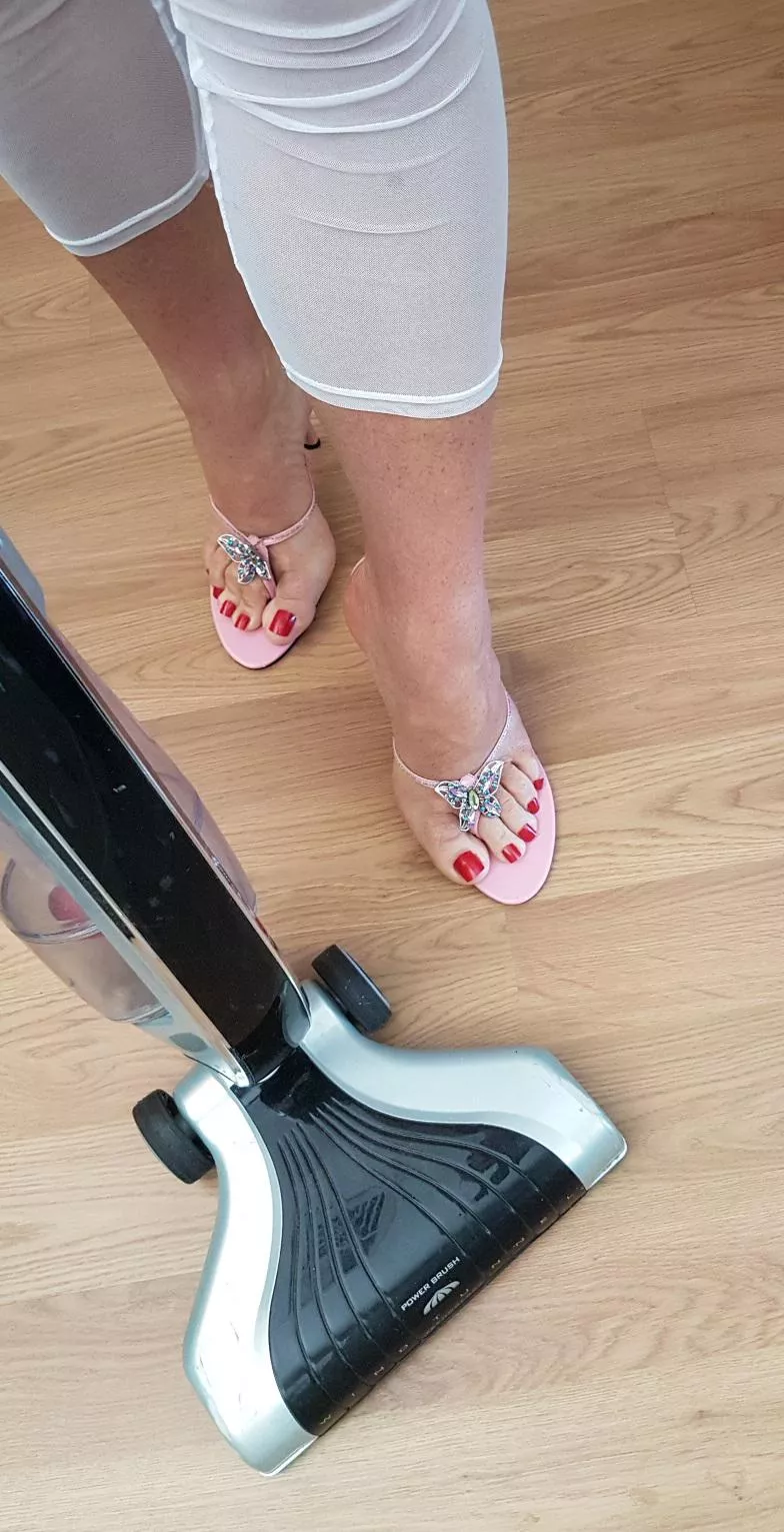 Time to clean the house posted by ellise_highheels