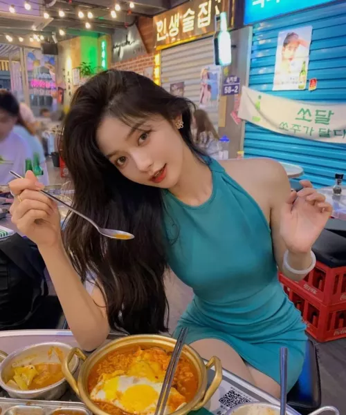 Time to eat by Majestic_Painter8660