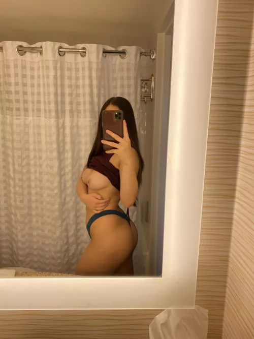 Time To Give Me A Squeeze [OC] by picklejuiced1234