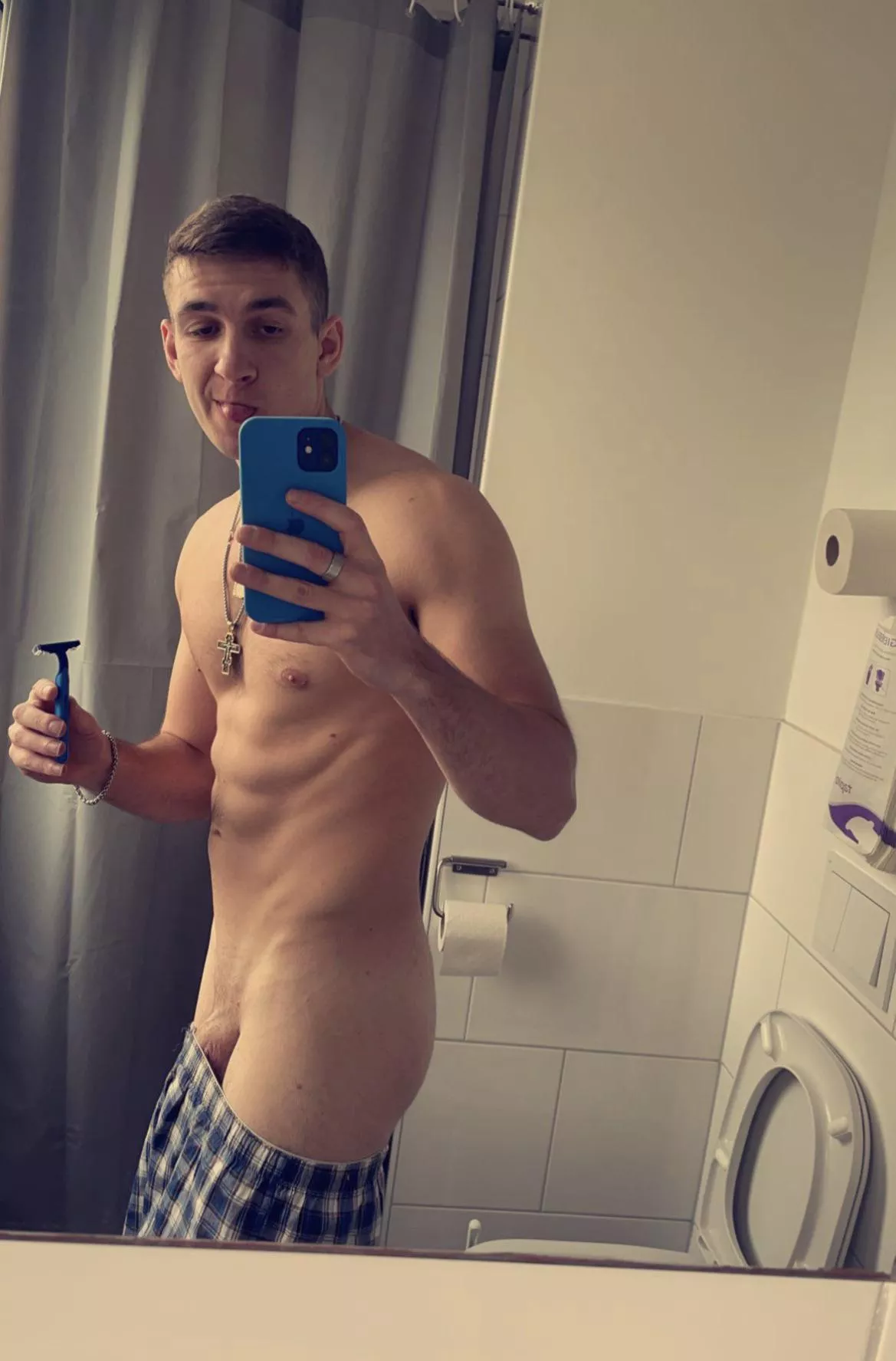 Time to shave my a** posted by lio1919