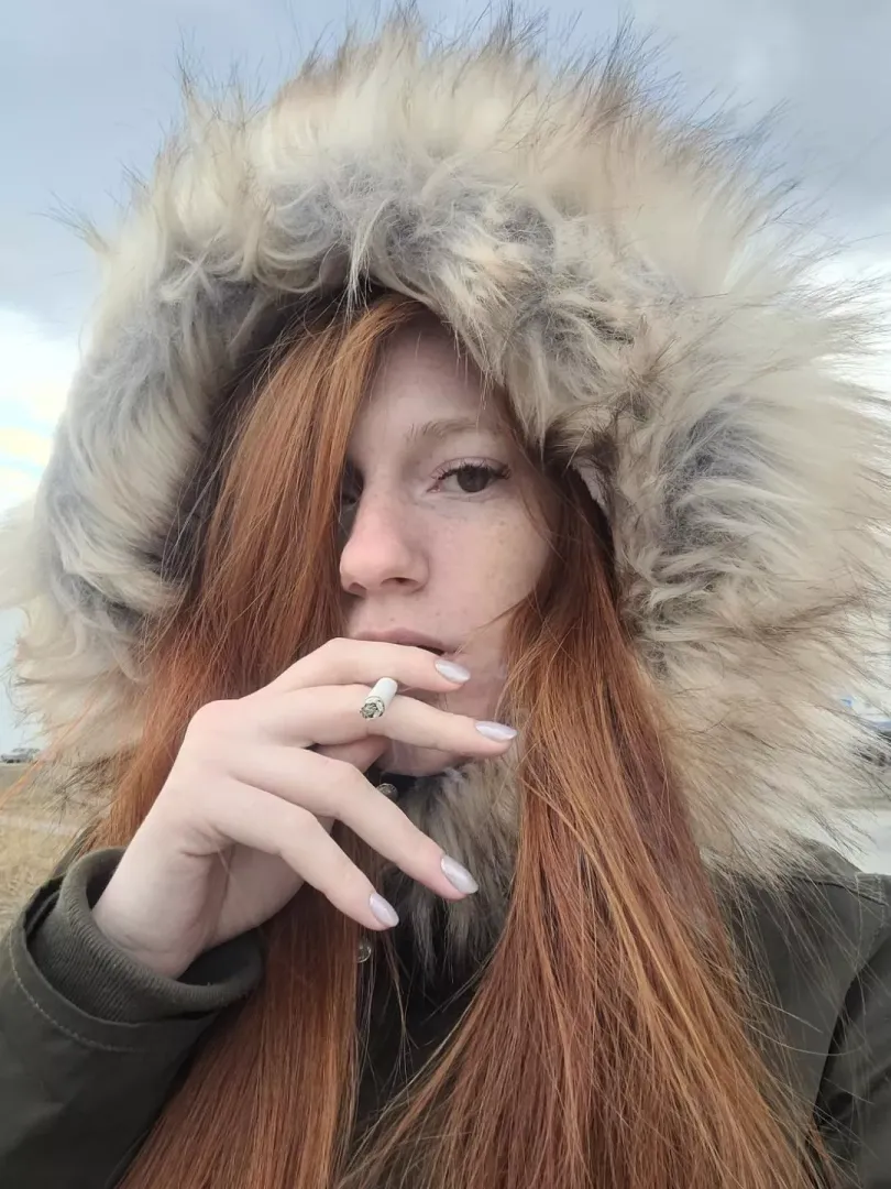 time to smoke🚬 posted by Alice_ginger