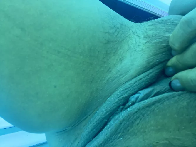 Time to tan! by elliemae4