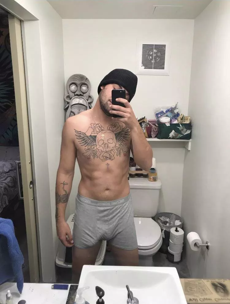 Time to wake up and go to work hopefully my bulge doesn’t show thru my pants posted by BigDT1998