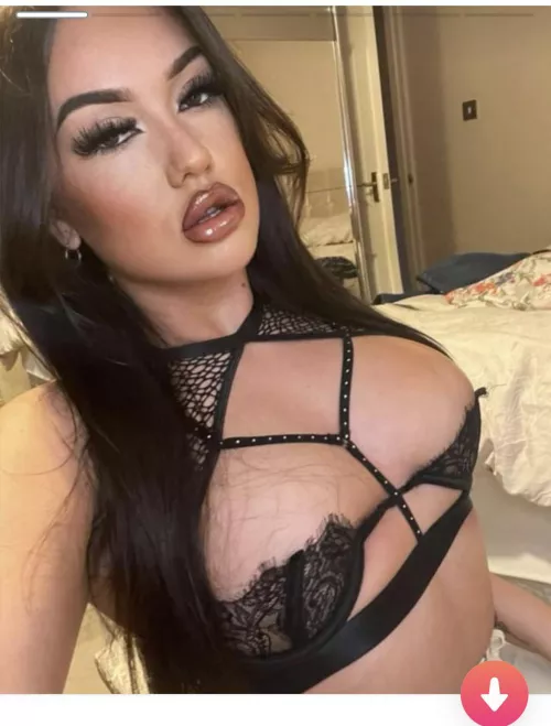 Tinder match Olivia 🔥🔥 by ImmediateHope7371