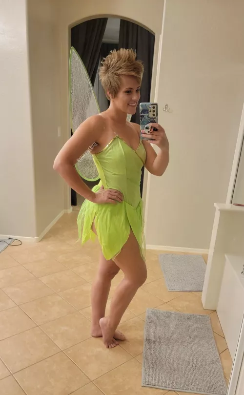 Tinkerbell with a slight twist by wrenchingrosie