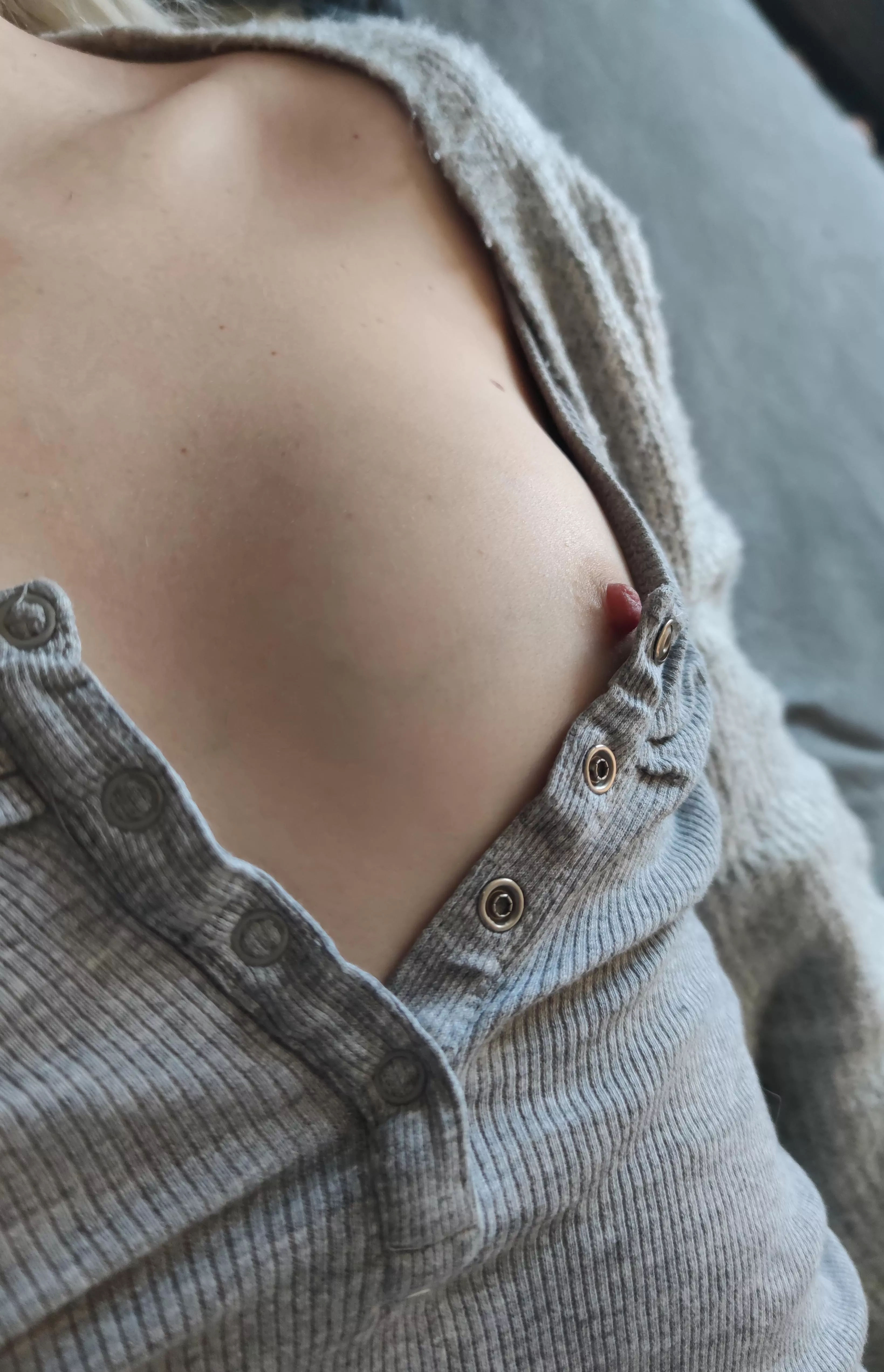 tiny surprise posted by SkinnyMarLo