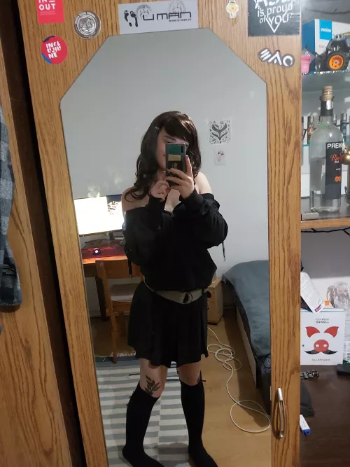 title goes here by Tom3skkk