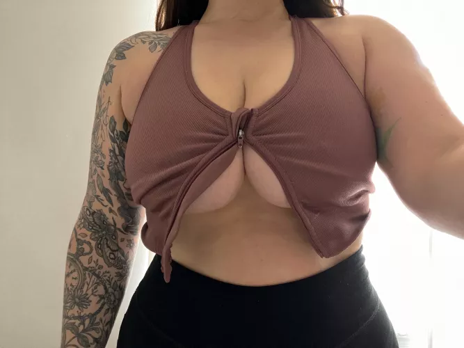 tits so big they busted my zipper 🙈 by olivejune69