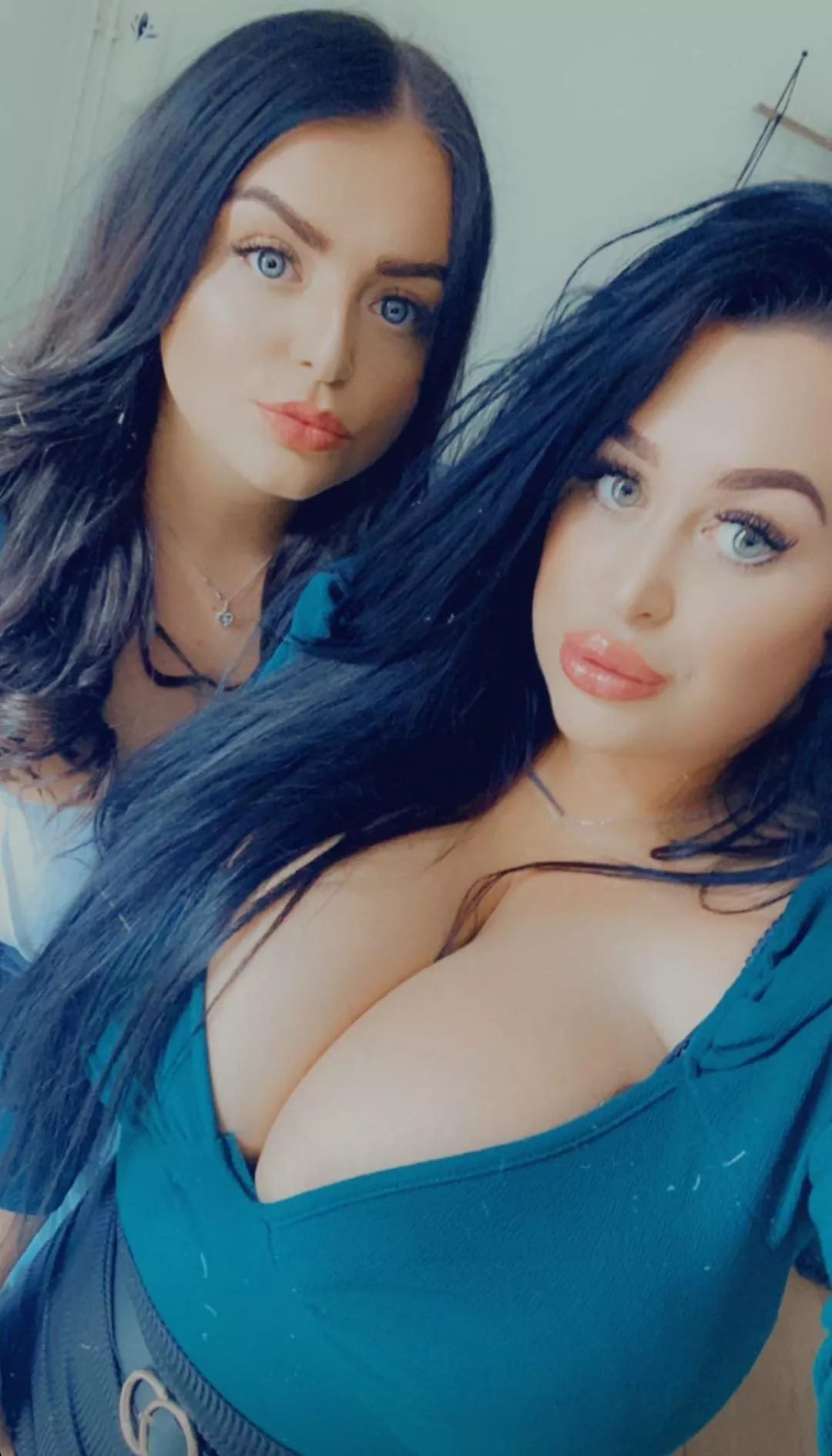 Titty show stealer posted by BoobsRJustGreat