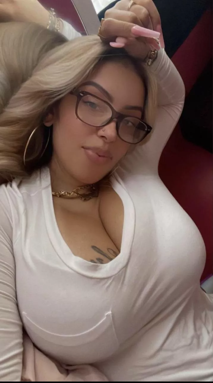 Titty tatt 🤤 posted by SoloDolo_117