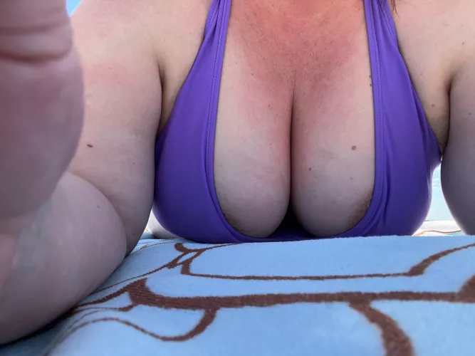 Titty Tuesday on the beach by kinkybeachbeauty