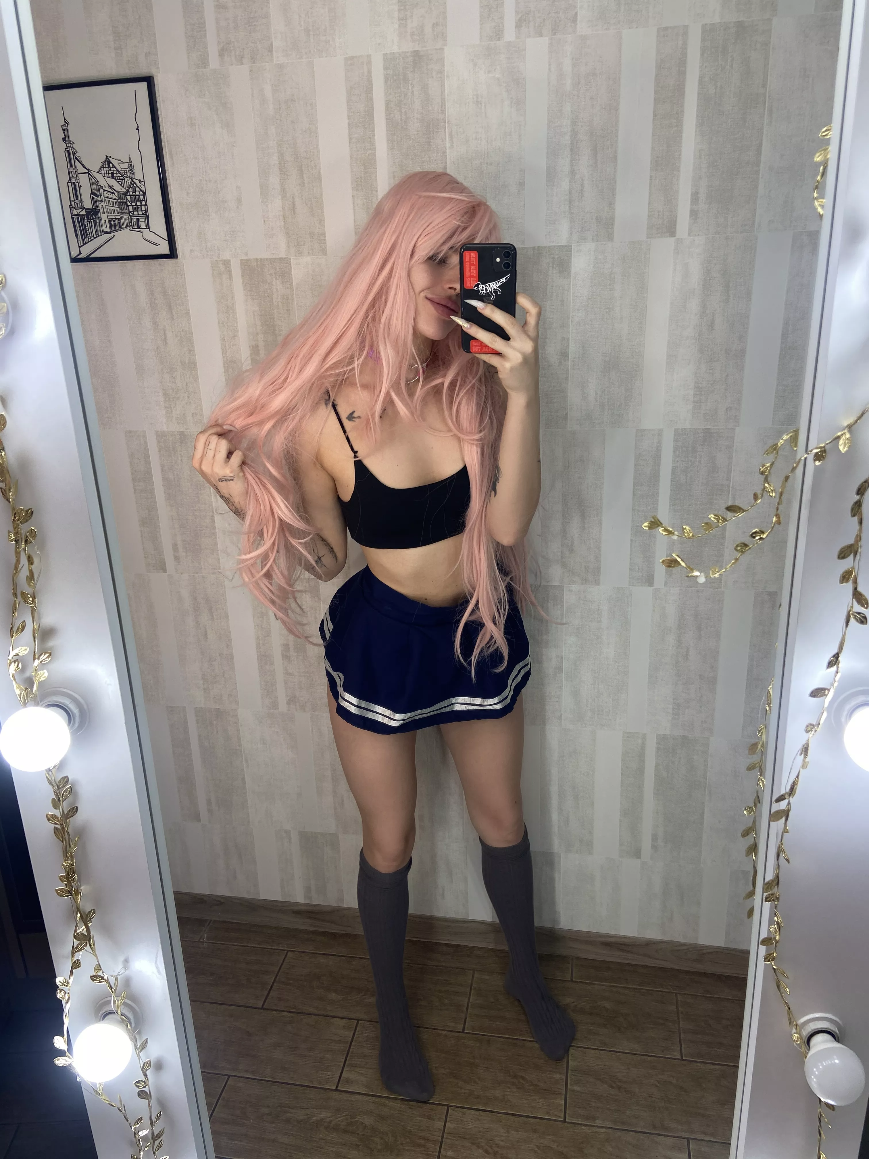 To be honest, would you masturbate to my nudes if I ever sent you some😀 posted by Susafx