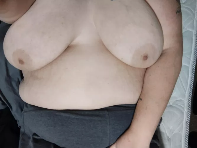 to hot for my shirt by somethingnotstupid13