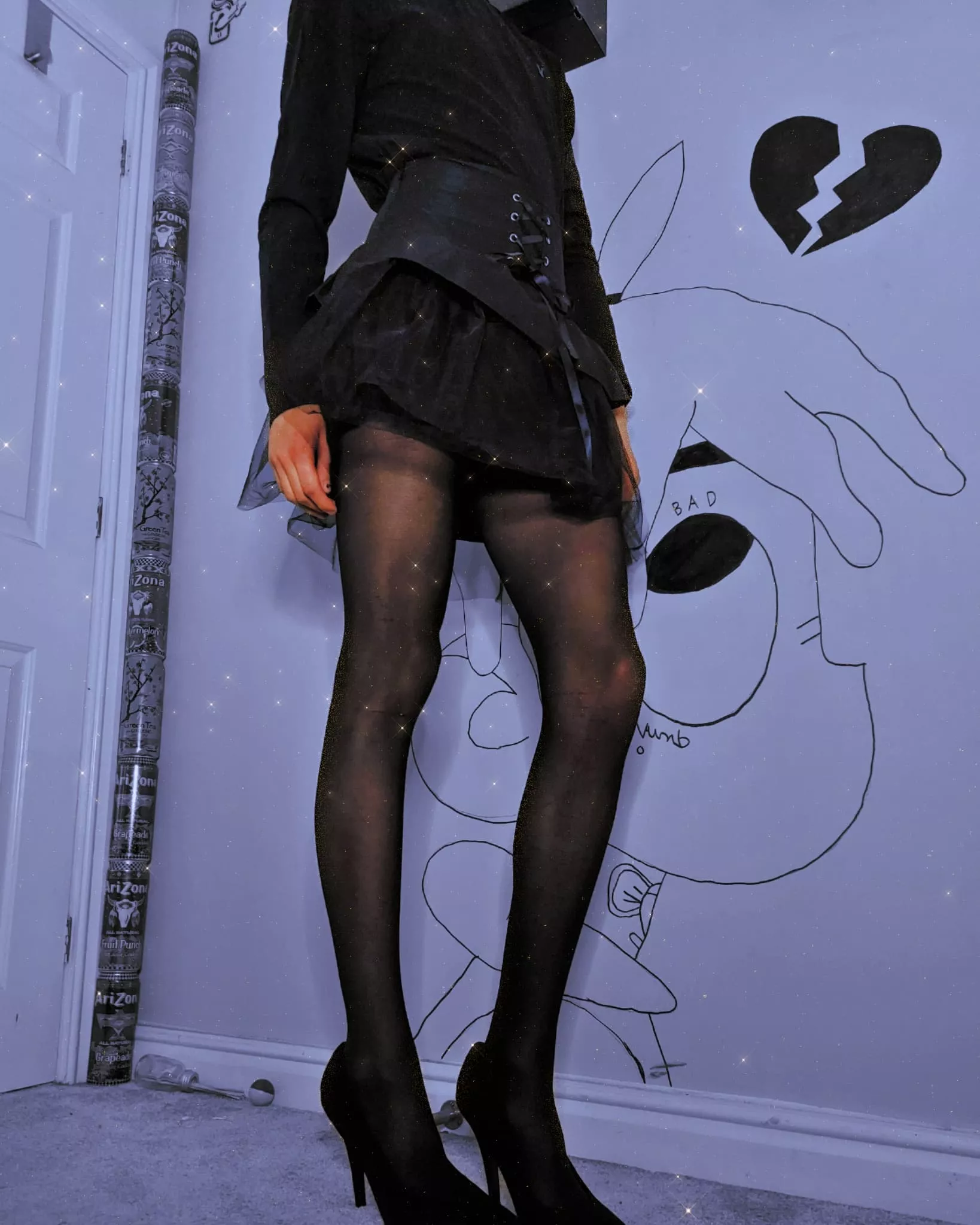 To the 10 people that view by new... Hey cutie 😳🖤 posted by xxxCIowns