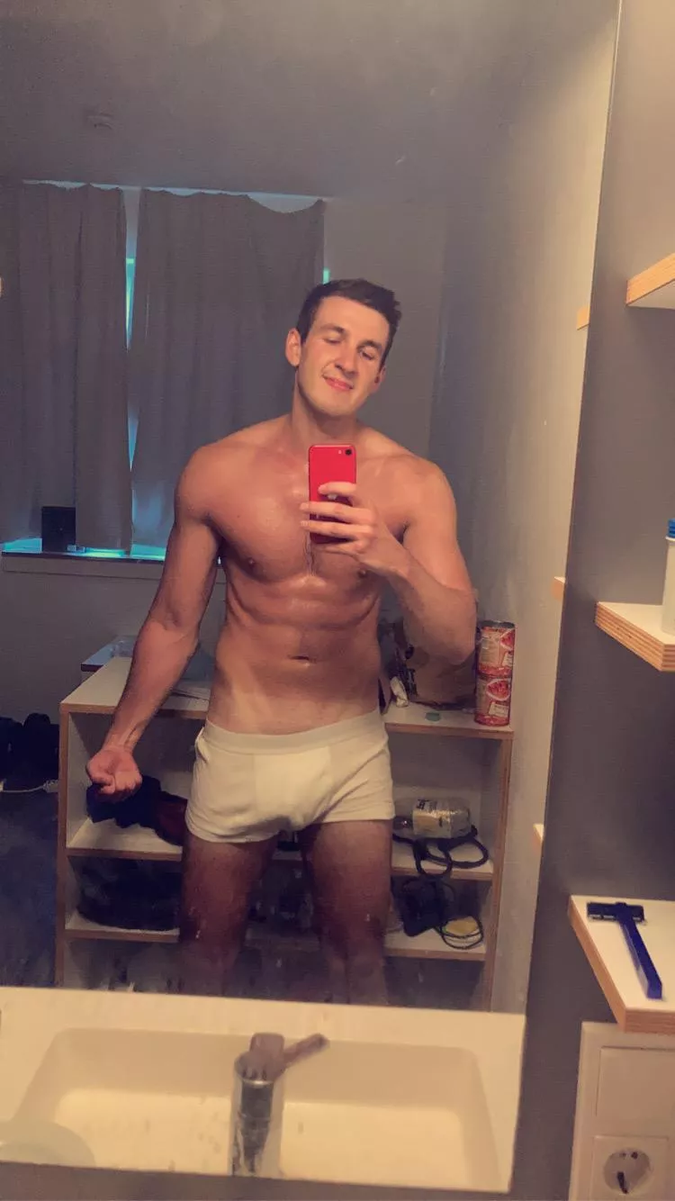 Today in white hehe posted by lio1919