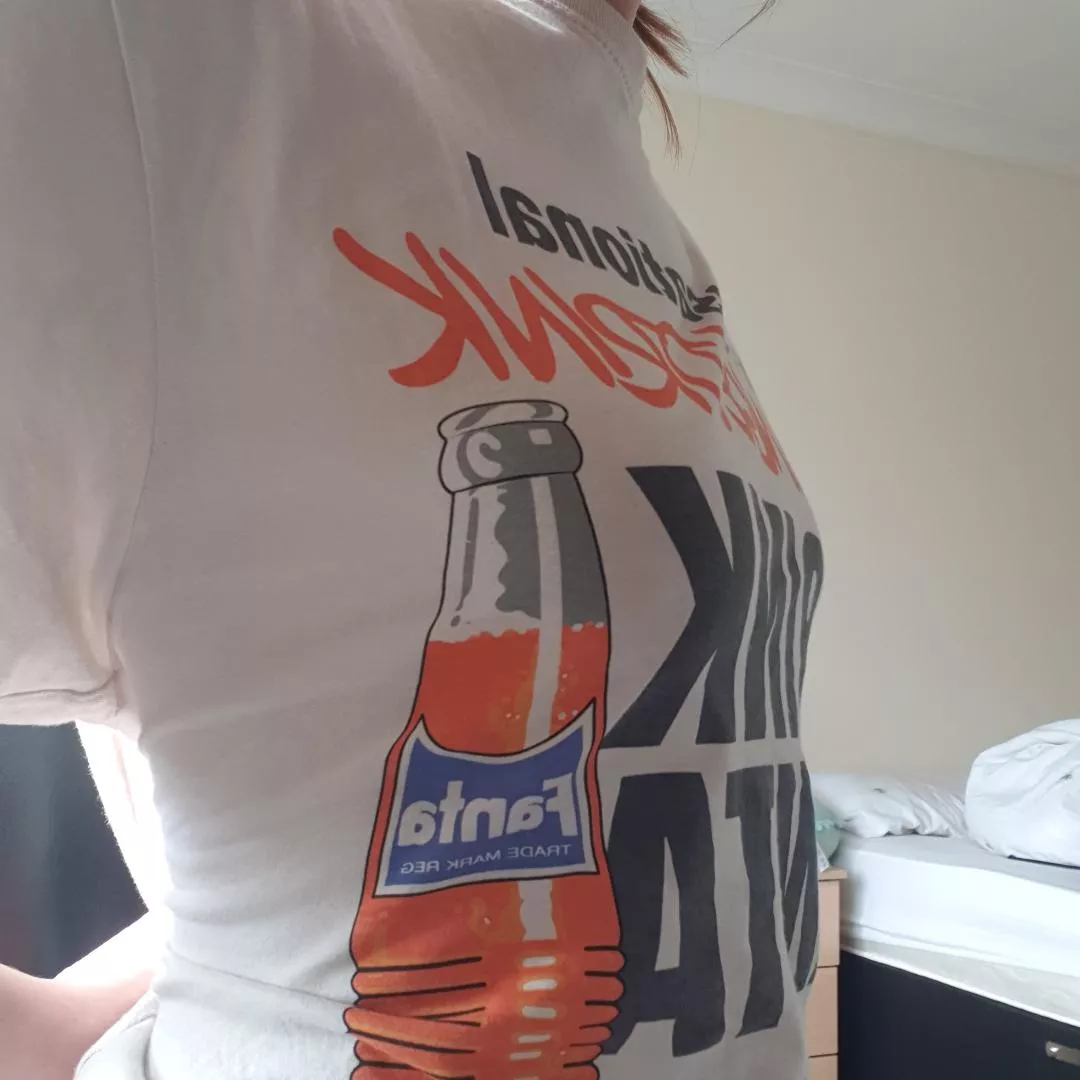 today is a no bra kind of day posted by sunzillaOF