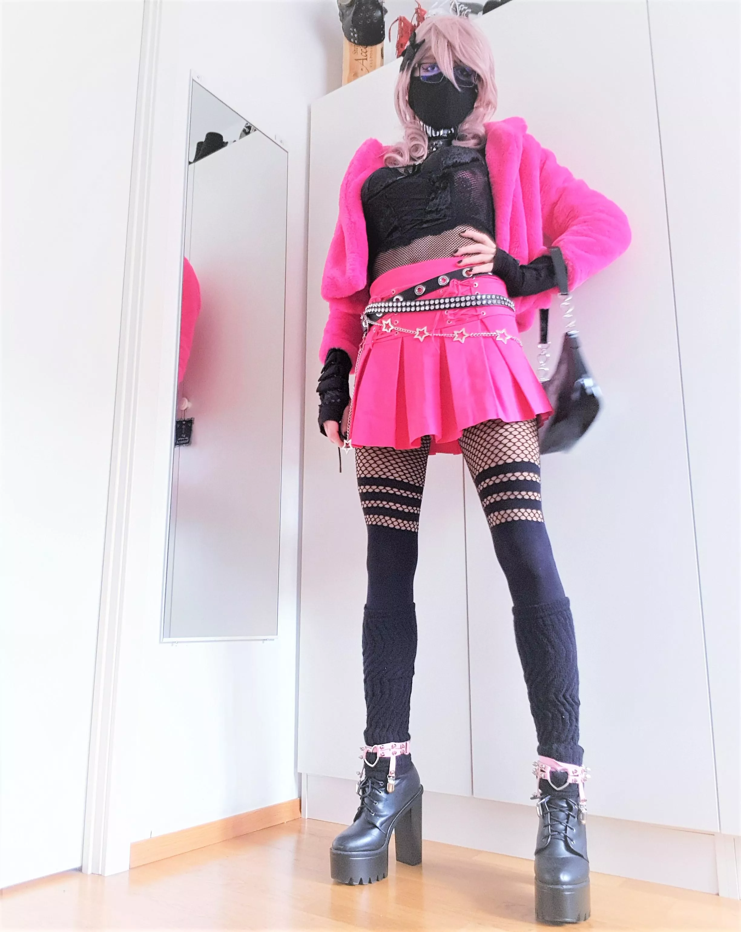 Today's fit is Black and Pink...AGAIN! posted by ShadowPrincessN7