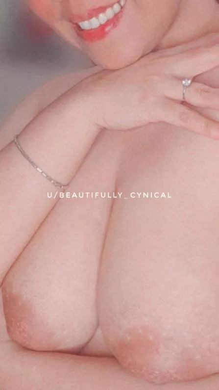 Today's gonna be special (f)or today we will let our voices be heard. What 800K?! We will paint Cavite pink. Lezzzgooo! 💋💖 posted by Beautifully_Cynical