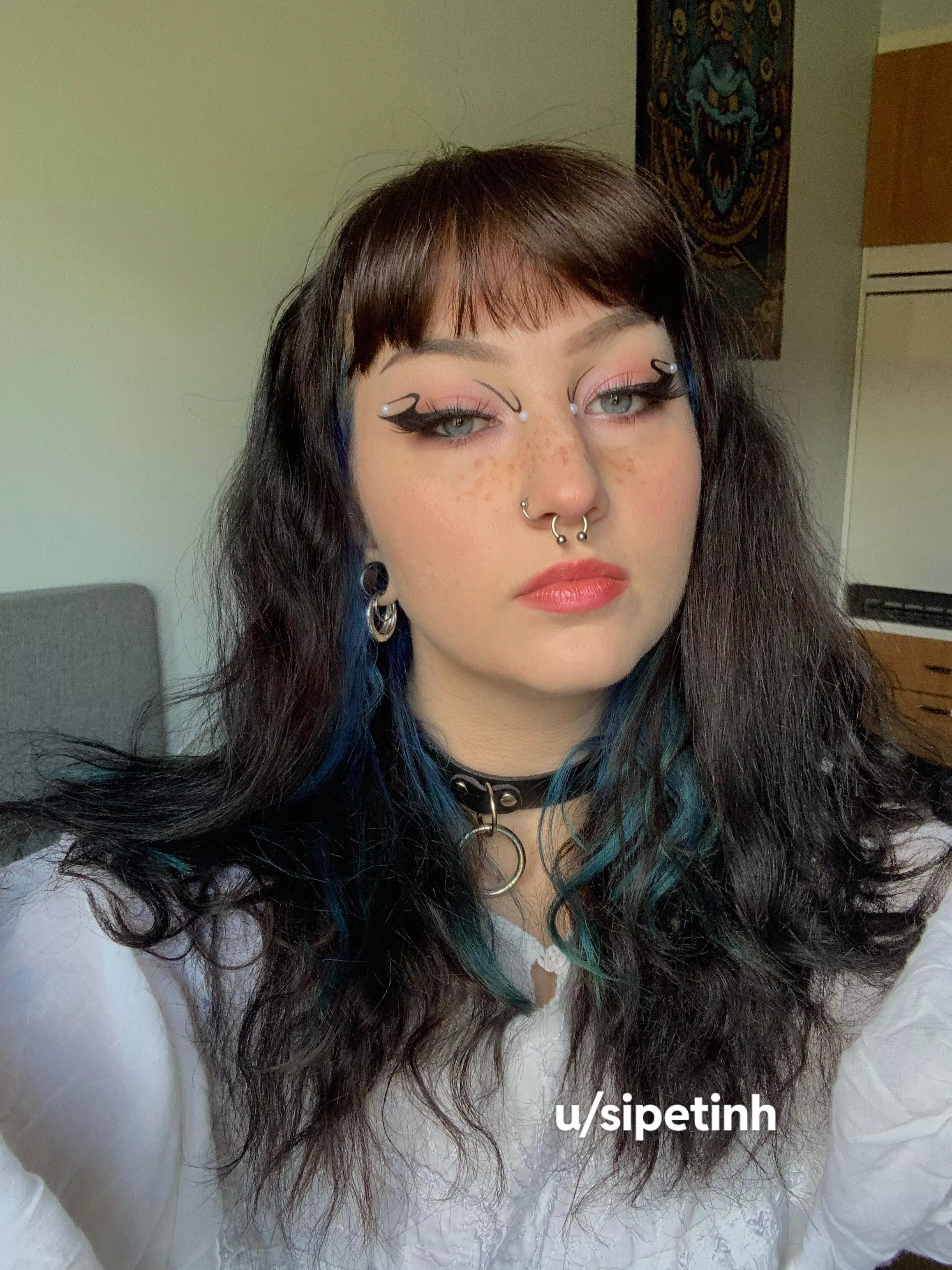 Todays look! posted by sipetinh