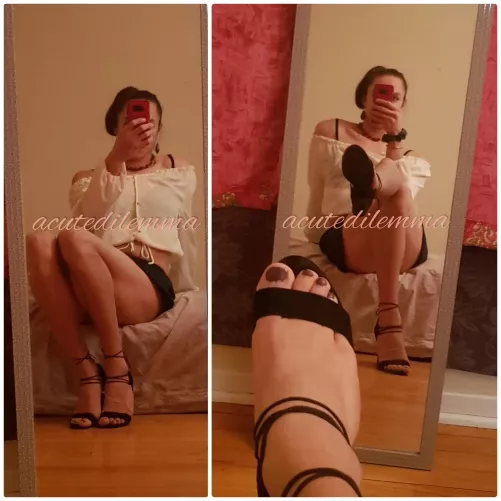 Toes anyone? by acutedilemma