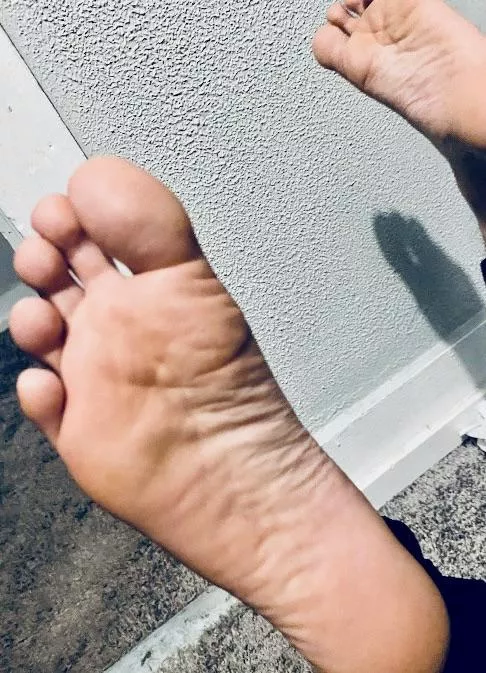 Toes or soles?😈 posted by toeluv
