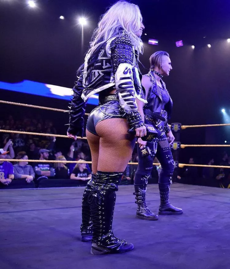 Toni Storm NXT posted by Anonshinobi246